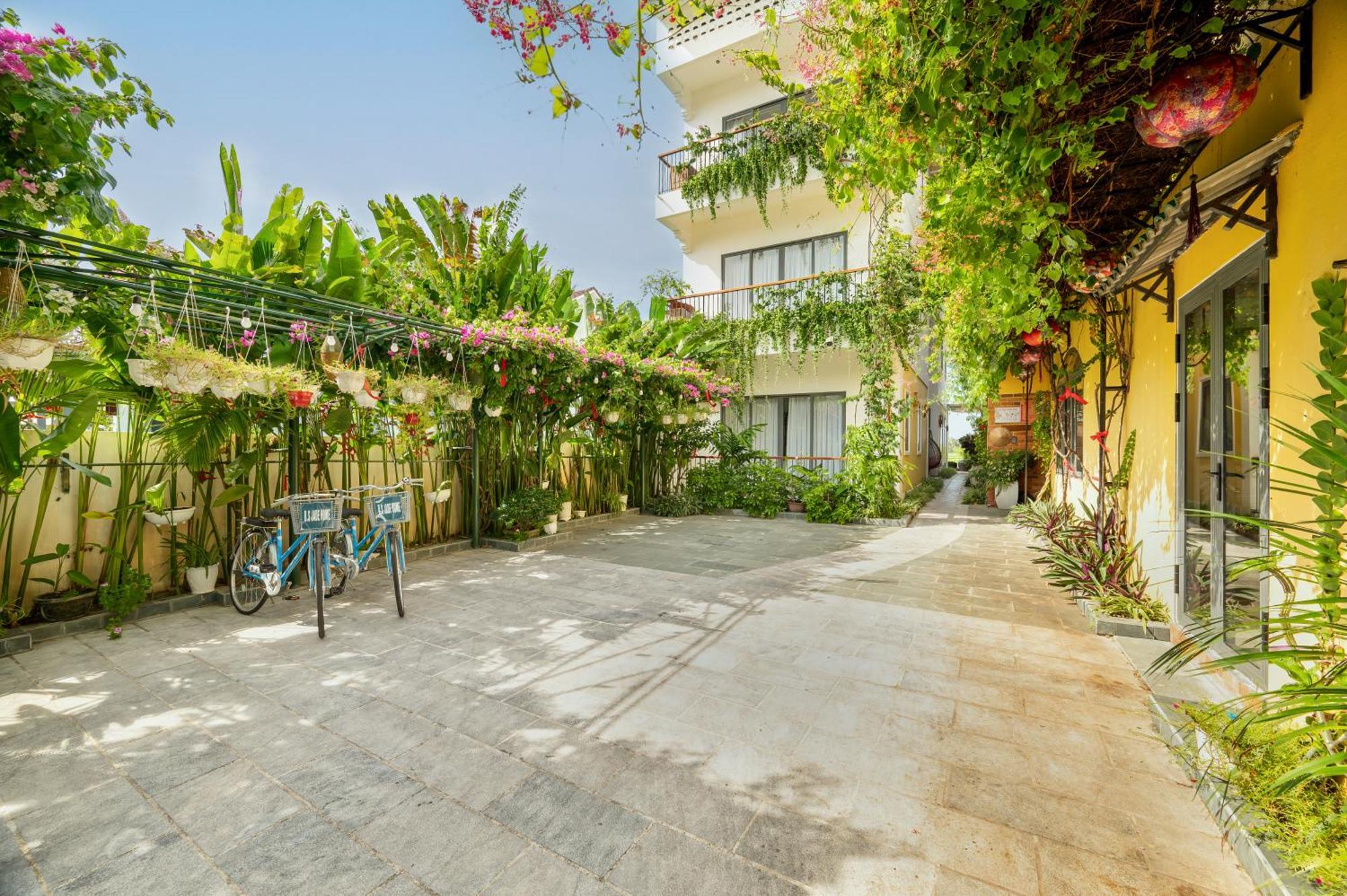 Bs Jade Home Хойан Экстерьер фото